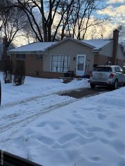 672 Nash Avenue, Ypsilanti Charter Township, MI 48198