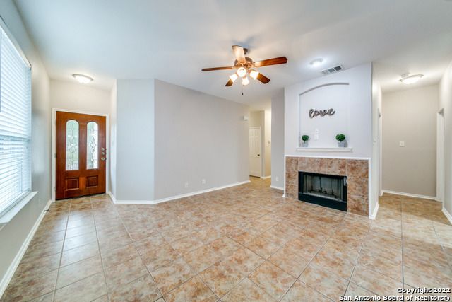 2802 Crusader Bnd, Schertz, TX 78108