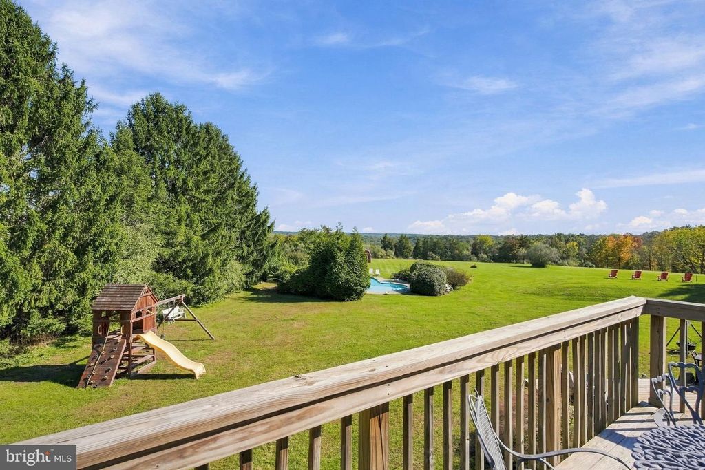 215 E DARK HOLLOW RD, PIPERSVILLE, PA 18947 — photo 5