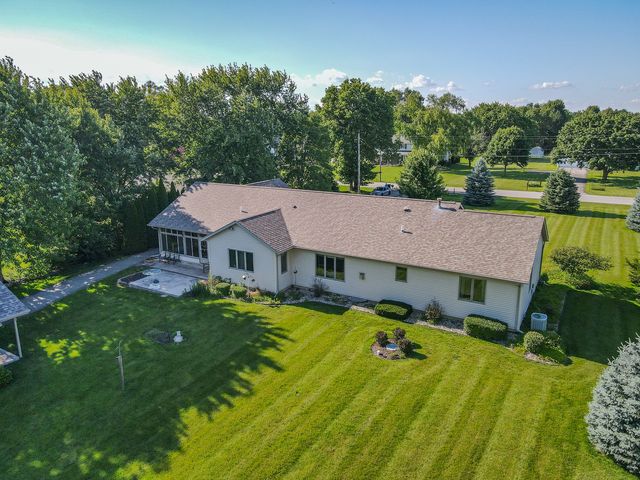 415 E Southmor Road, Morris, IL 60450