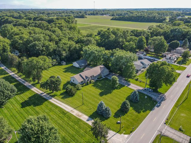 415 E Southmor Road, Morris, IL 60450