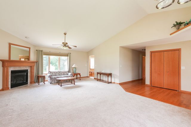 415 E Southmor Road, Morris, IL 60450