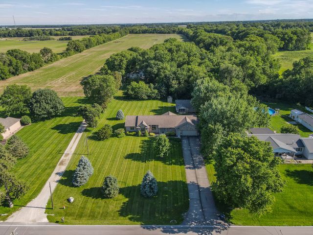 415 E Southmor Road, Morris, IL 60450