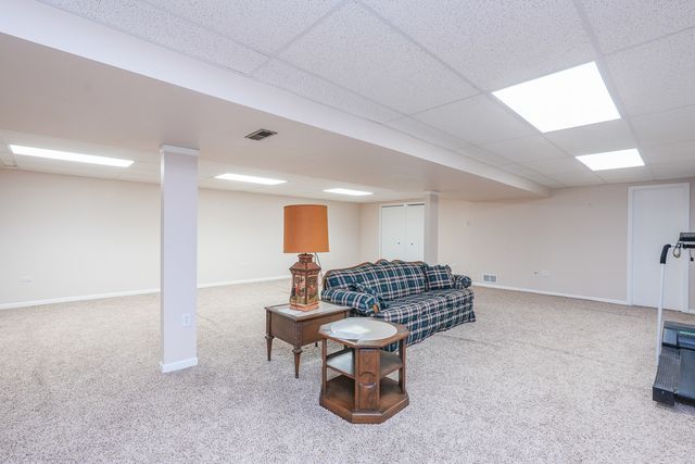 415 E Southmor Road, Morris, IL 60450