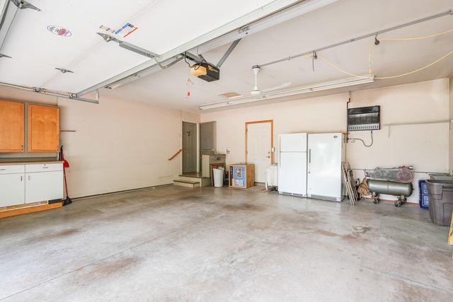 415 E Southmor Road, Morris, IL 60450