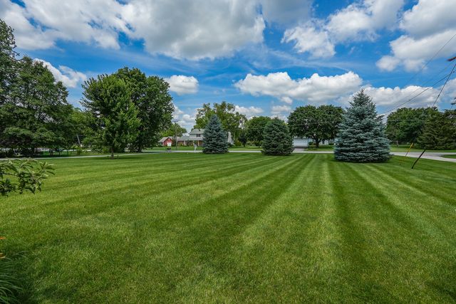 415 E Southmor Road, Morris, IL 60450