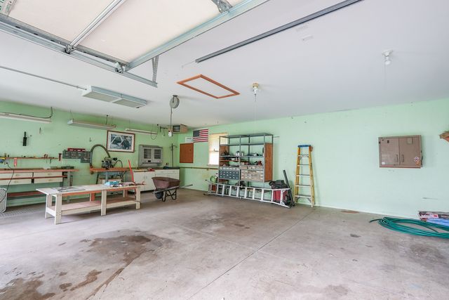 415 E Southmor Road, Morris, IL 60450