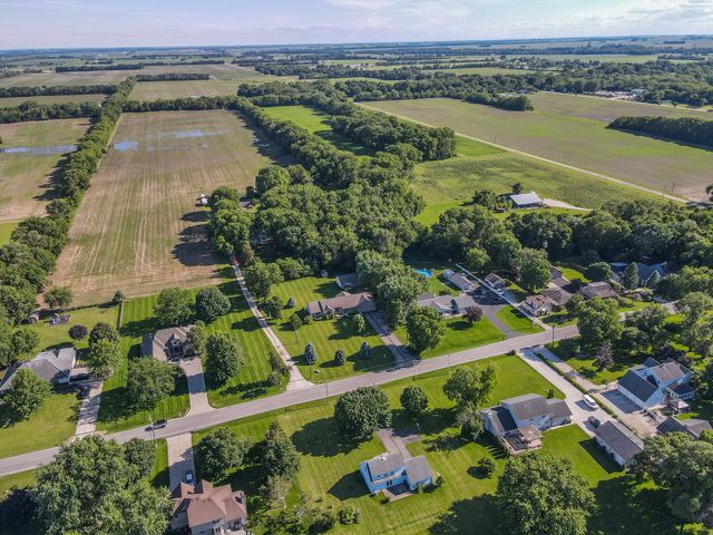 415 E Southmor Road, Morris, IL 60450