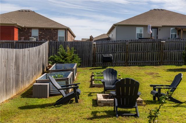 2500 Hickory Wood Avenue, Lowell, AR 72745