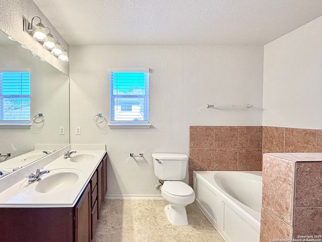 6414 Royal, San Antonio, TX 78239