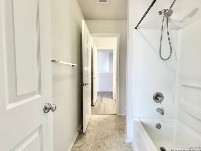 6414 Royal, San Antonio, TX 78239