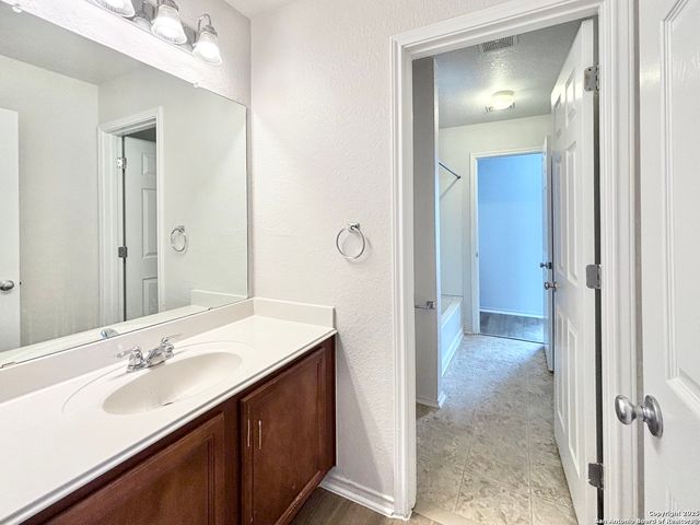 6414 Royal, San Antonio, TX 78239