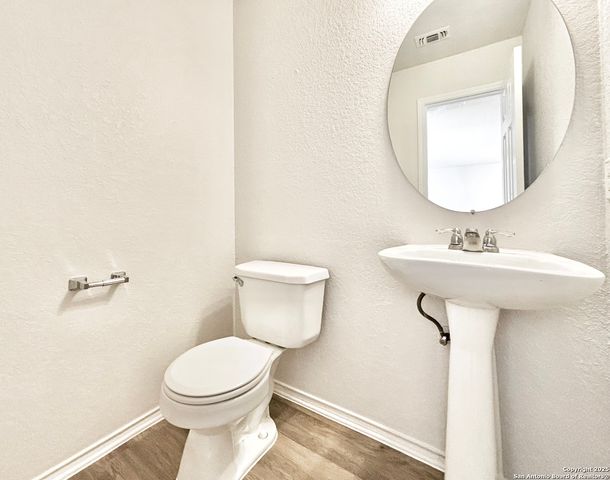 6414 Royal, San Antonio, TX 78239