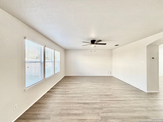 6414 Royal, San Antonio, TX 78239