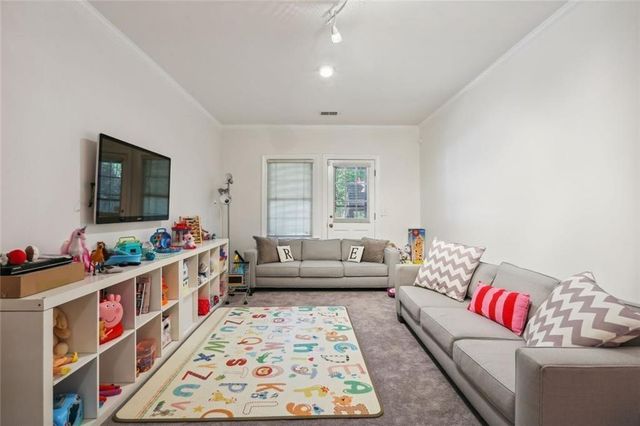 5684 River Oaks Place NW, Atlanta, GA 30327