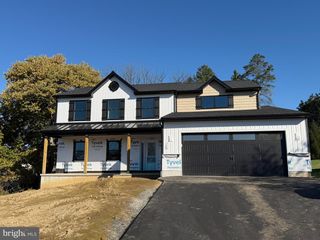 217 E WILSON AVE, Wernersville, PA 19565