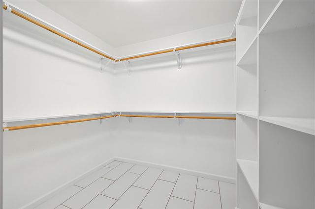 18307 Kings Row, Webster, TX 77058