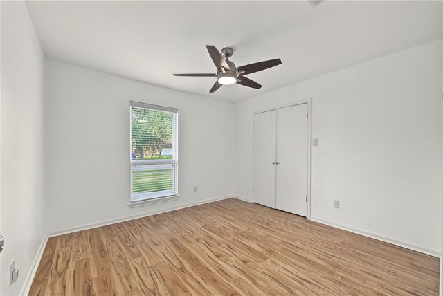 18307 Kings Row, Webster, TX 77058