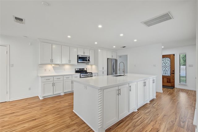 18307 Kings Row, Webster, TX 77058
