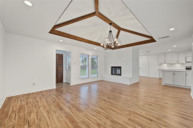 18307 Kings Row, Webster, TX 77058