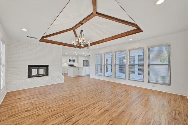 18307 Kings Row, Webster, TX 77058