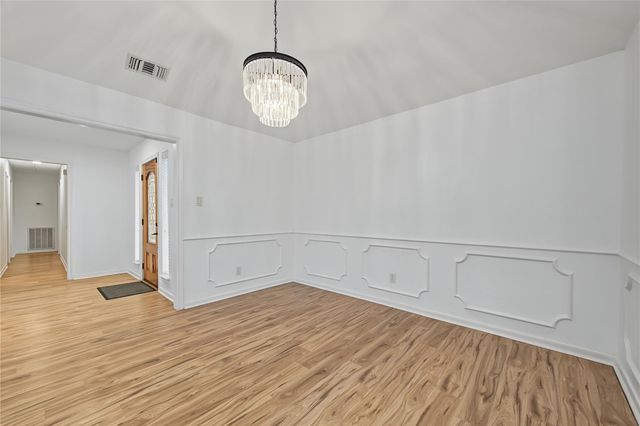18307 Kings Row, Webster, TX 77058
