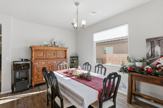 9035 S Sky Street NW, Albuquerque, NM 87114