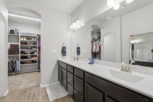 9035 S Sky Street NW, Albuquerque, NM 87114