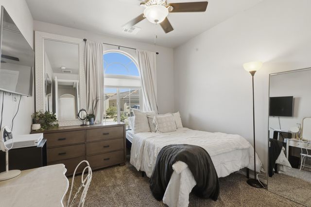 9035 S Sky Street NW, Albuquerque, NM 87114