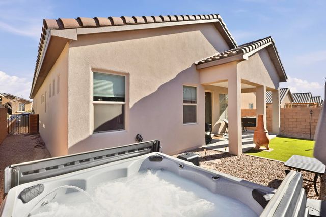 9035 S Sky Street NW, Albuquerque, NM 87114