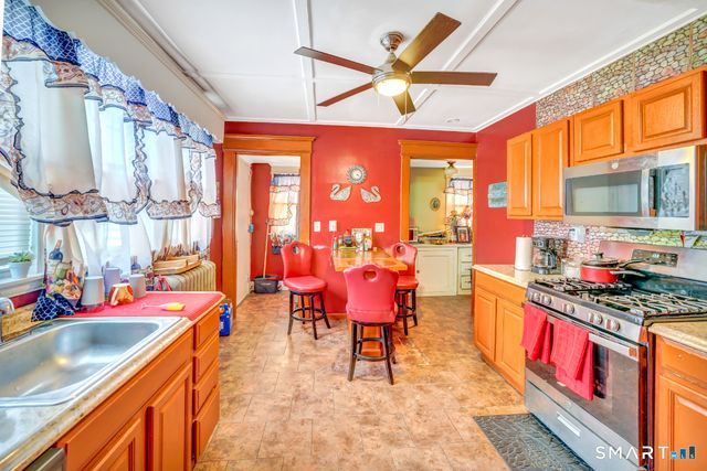 81 Fiske Street, Waterbury, CT 06710
