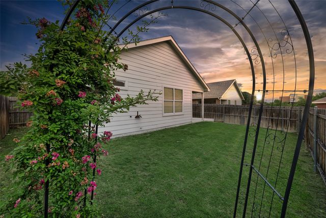 12184 Thicket Bend Drive, Fort Worth, TX 76244