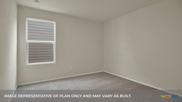 1013 VILLAGE Run, Seguin, TX 78155