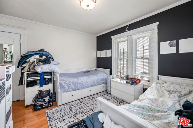 936 S Lucerne Boulevard, Los Angeles, CA 90019