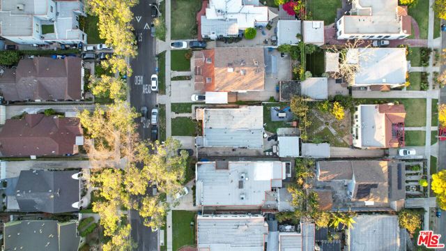 936 S Lucerne Boulevard, Los Angeles, CA 90019