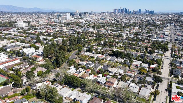 936 S Lucerne Boulevard, Los Angeles, CA 90019