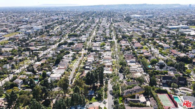 936 S Lucerne Boulevard, Los Angeles, CA 90019