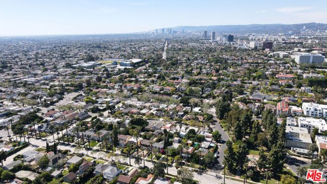 936 S Lucerne Boulevard, Los Angeles, CA 90019