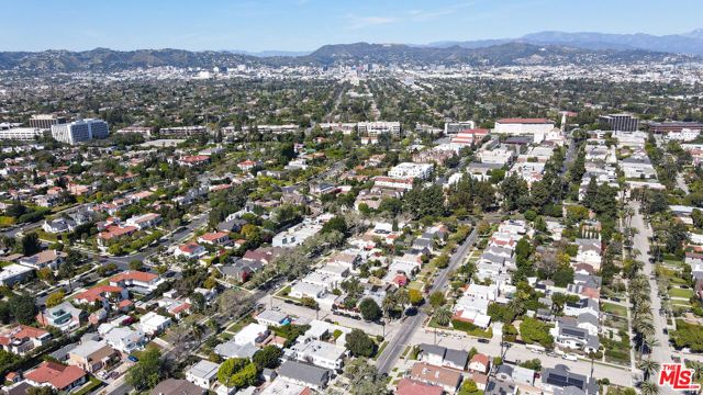 936 S Lucerne Boulevard, Los Angeles, CA 90019