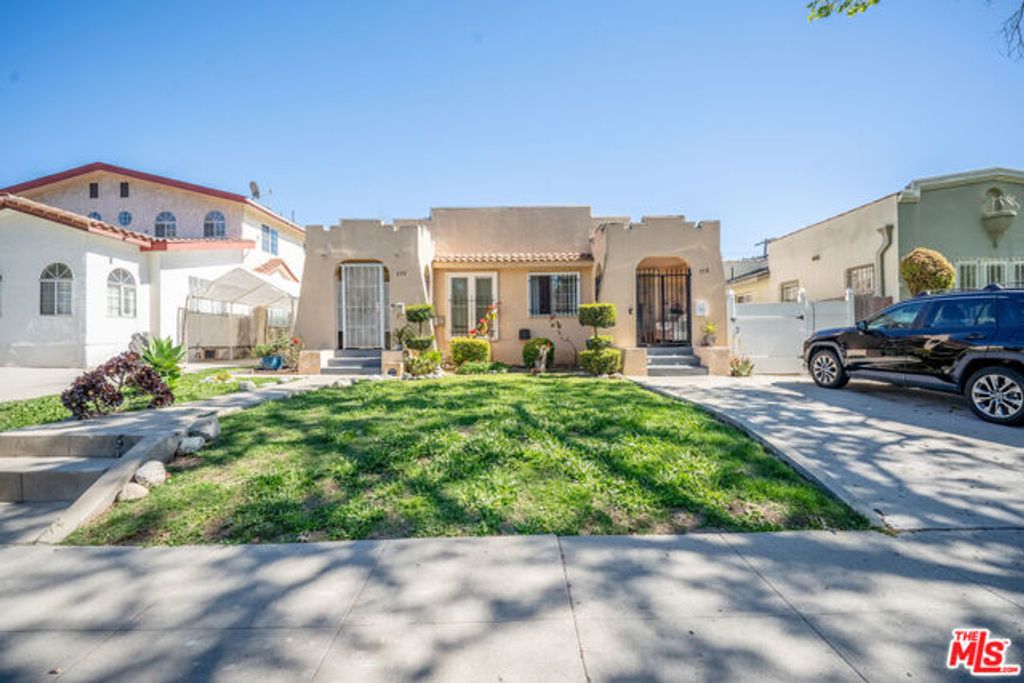 936 S Lucerne Boulevard, Los Angeles, CA 90019