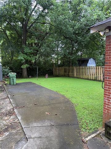 1115 Hawthorne Street NE, Atlanta, GA 30307