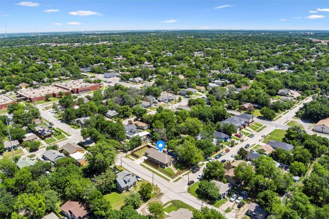 3301 Hanger Avenue, Fort Worth, TX 76105