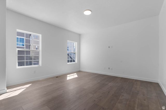 8211 W DIAMOND PEAK WAY, Magna, UT 84044
