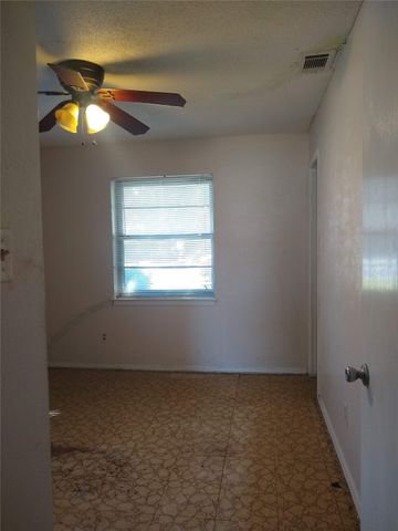 501 Bay Shore Drive, Garland, TX 75040