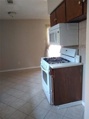 501 Bay Shore Drive, Garland, TX 75040