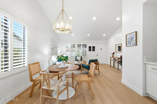 41040 Village 41, Camarillo, CA 93012