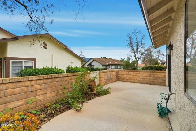 41040 Village 41, Camarillo, CA 93012