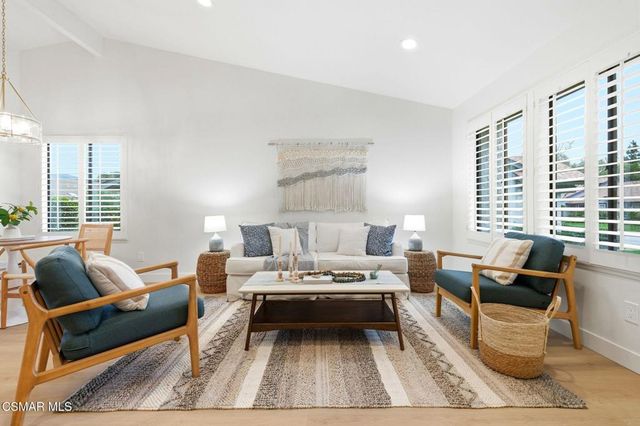 41040 Village 41, Camarillo, CA 93012