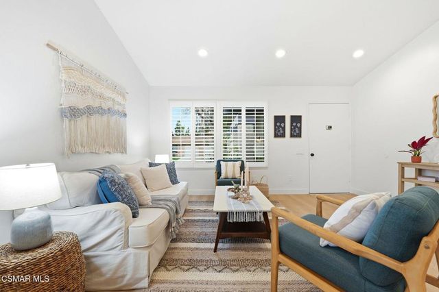 41040 Village 41, Camarillo, CA 93012