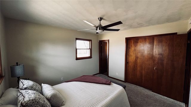 4801 Everlou Road, Cedar Rapids, IA 52404